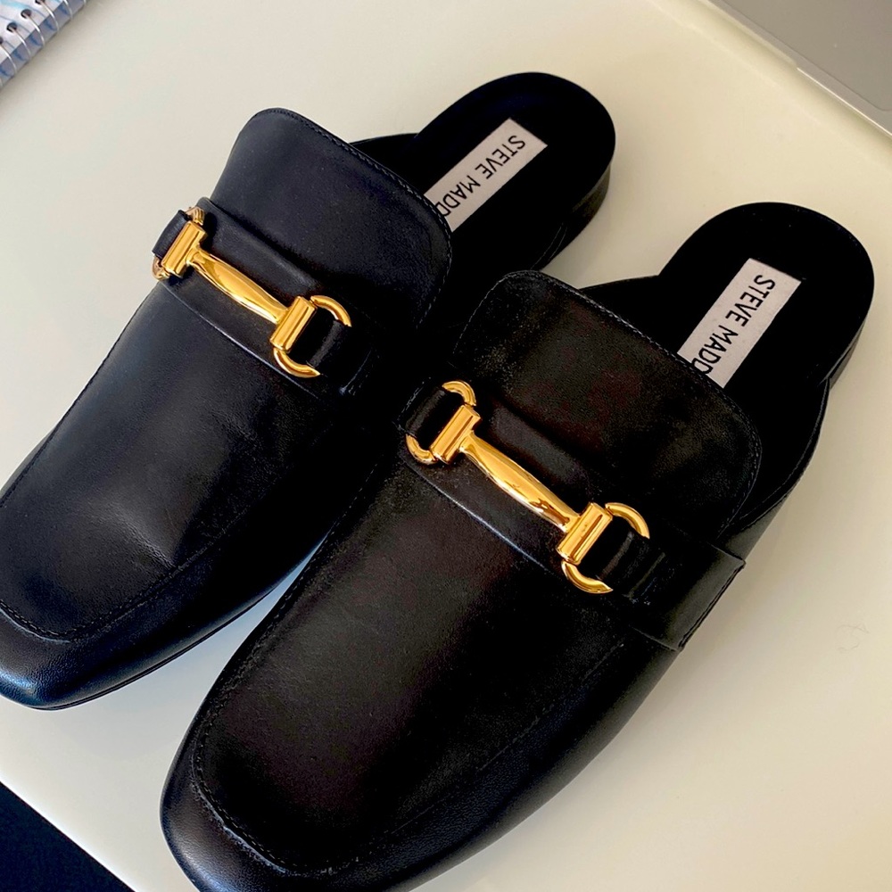 Steve Madden flats (never worn).